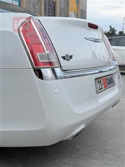كرايسلر 300